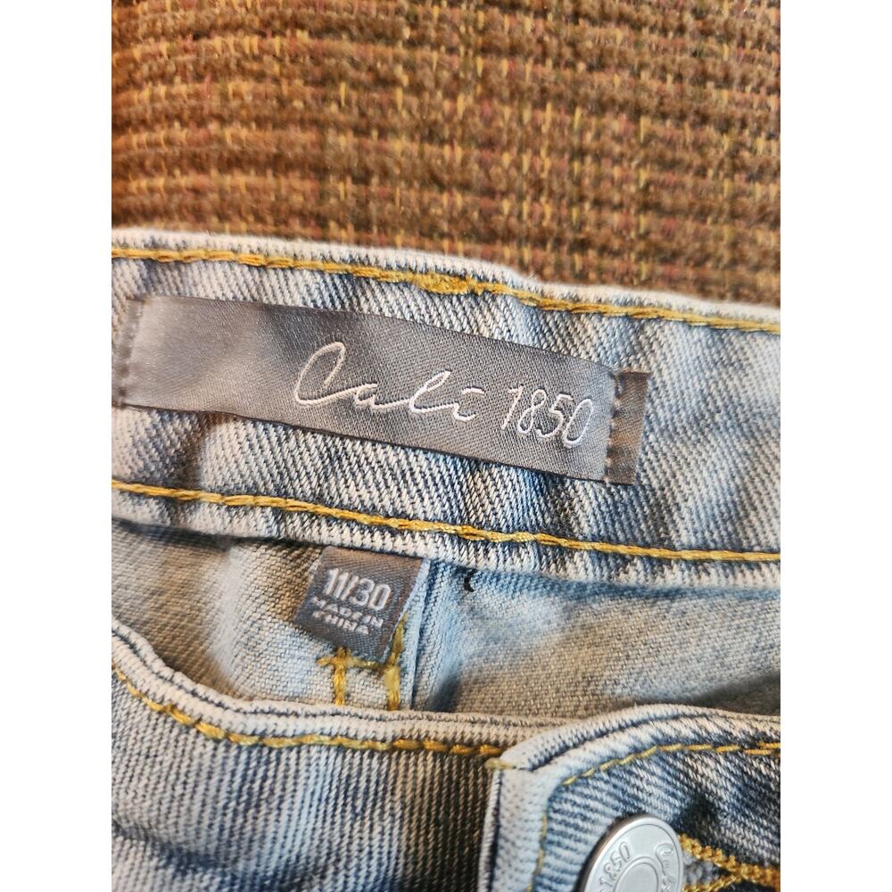 Light Blue Boyfriend Jeans with Leopard Heart Patches - Picture 8 of 10